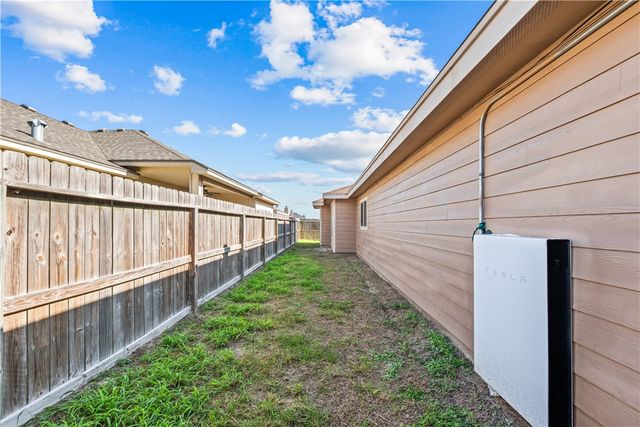 1126 Fallow, Corpus Christi, TX 78418