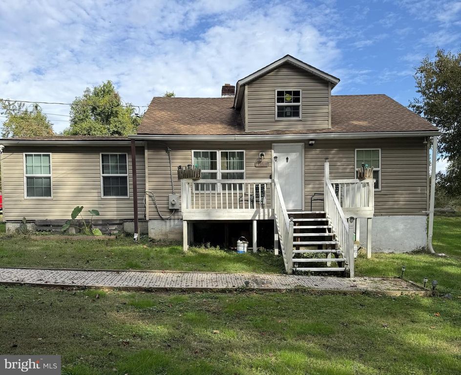 11008 CROOM RD, Upper Marlboro, MD 20772
