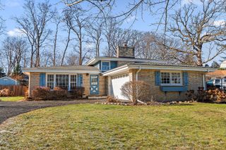 558 Birchwood Road, Frankfort, IL 60423