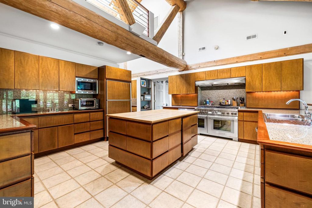 Image 12 of property listing at 2910 HUNTER MILL RD, White Hall, MD 21161