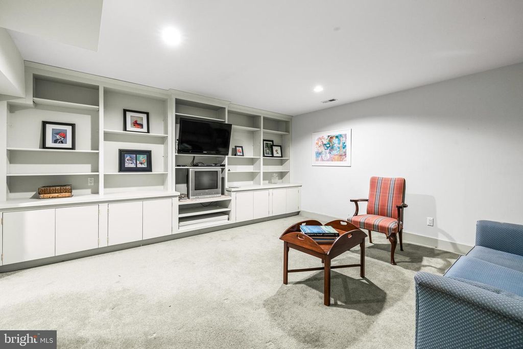 Image 34 of property listing at 2910 HUNTER MILL RD, White Hall, MD 21161