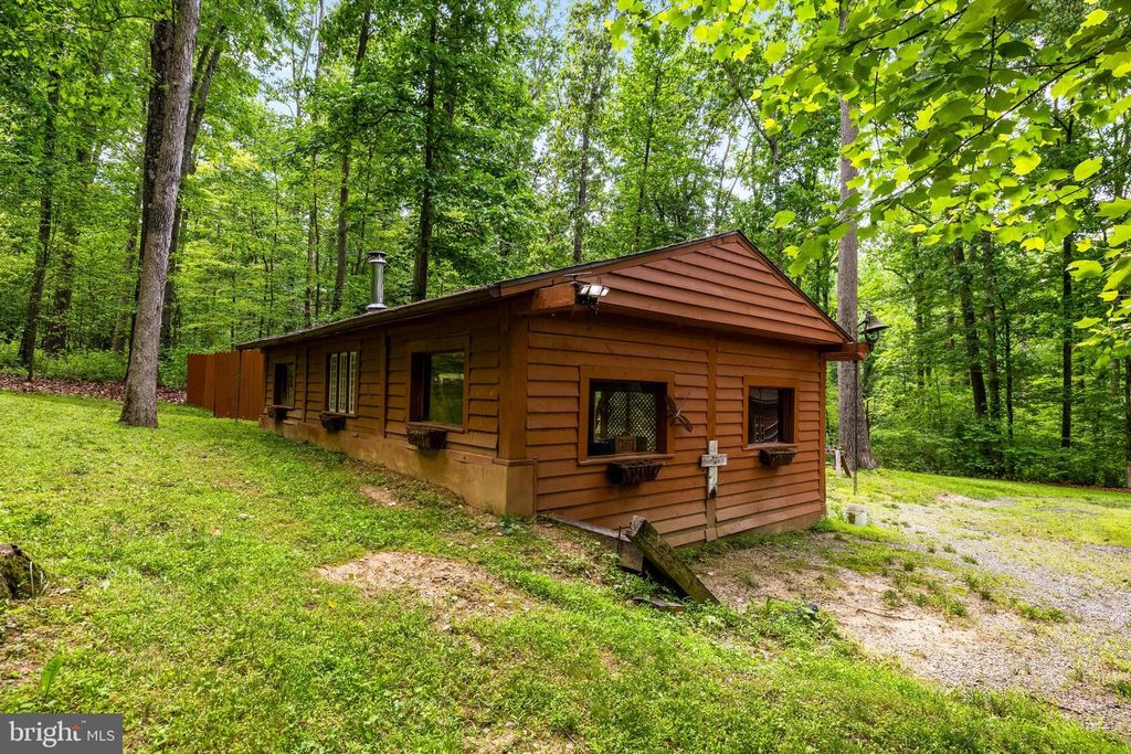 Image 46 of property listing at 2910 HUNTER MILL RD, White Hall, MD 21161