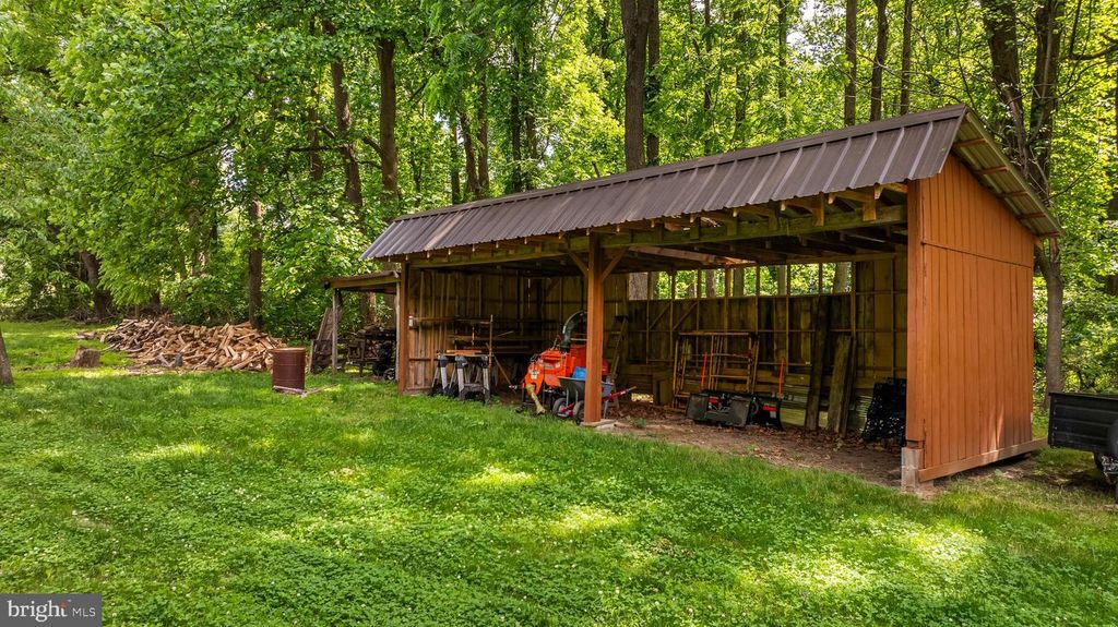 Image 47 of property listing at 2910 HUNTER MILL RD, White Hall, MD 21161