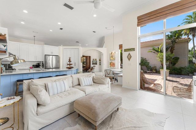 112 Sunset Bay Drive, Palm Beach Gardens, FL 33418