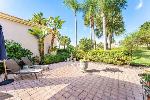 112 Sunset Bay Drive, Palm Beach Gardens, FL 33418