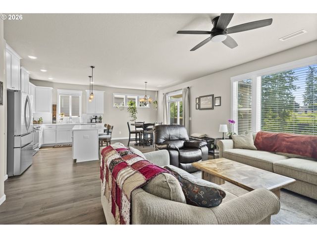 923 Nw 26TH Way, Battle Ground, WA 98604