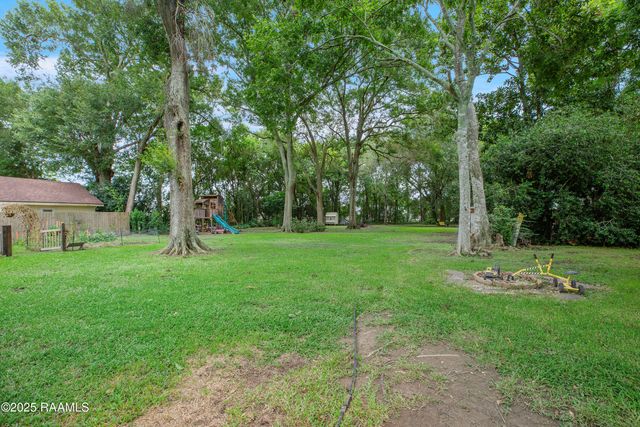 106 Avery Drive, Youngsville, LA 70592