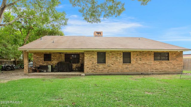 106 Avery Drive, Youngsville, LA 70592