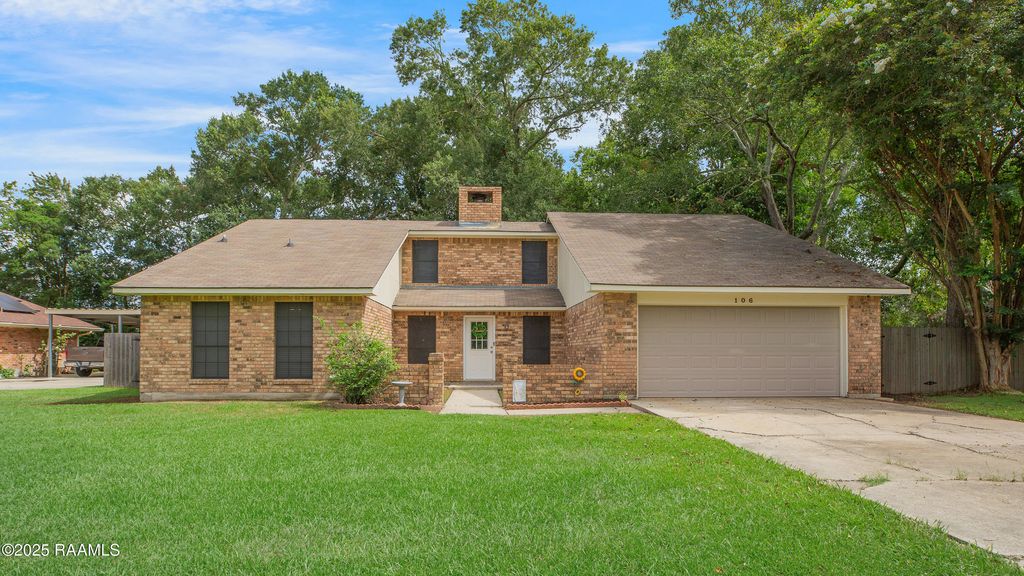 106 Avery Drive, Youngsville, LA 70592