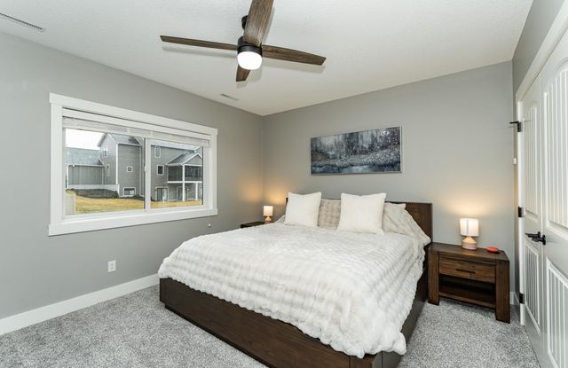 2108 Whitlee Lane SW, Rochester, MN 55902
