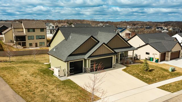 2108 Whitlee Lane SW, Rochester, MN 55902