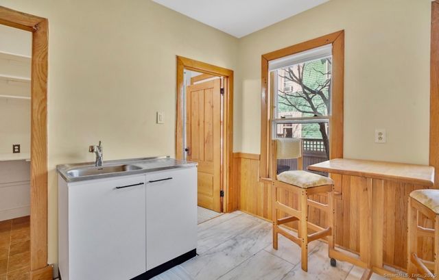 52 Sherman Street, Hartford, CT 06105