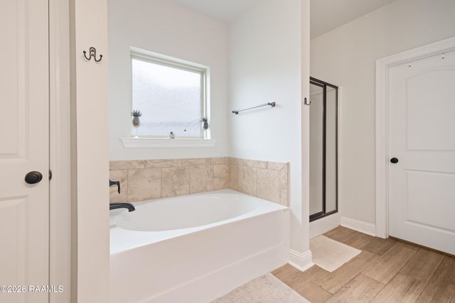 409 Atmos Energy Drive, Lafayette, LA 70506