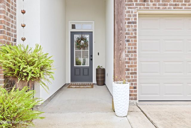 409 Atmos Energy Drive, Lafayette, LA 70506