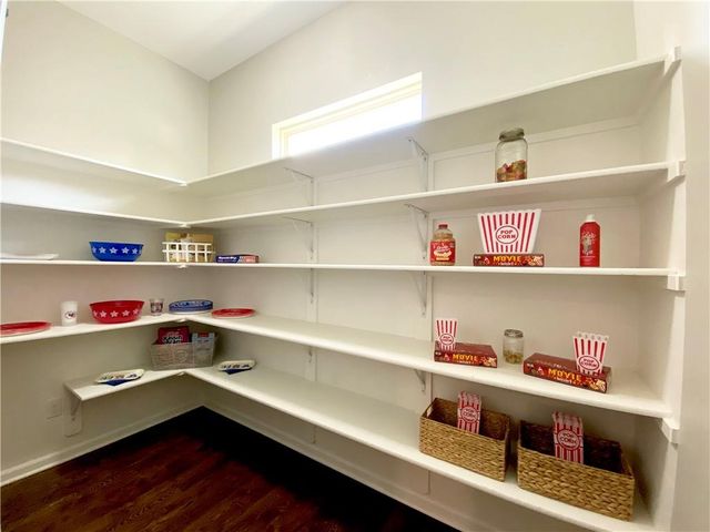 24205 W 111th Place, Olathe, KS 66061