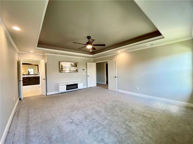 24205 W 111th Place, Olathe, KS 66061