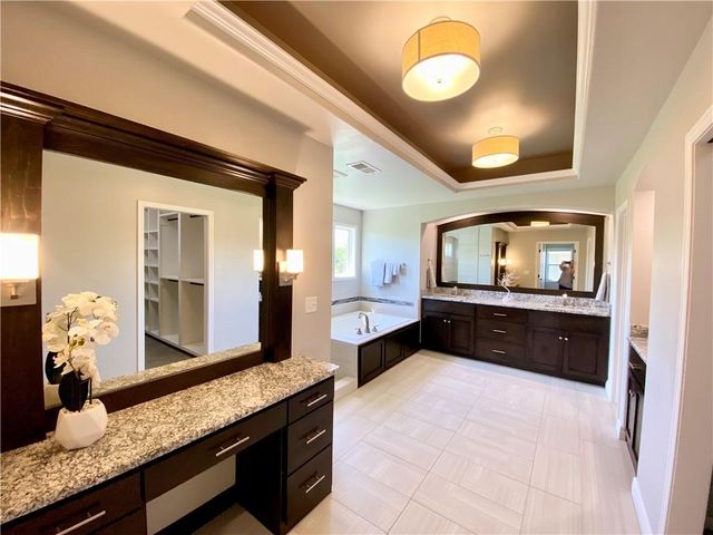 24205 W 111th Place, Olathe, KS 66061