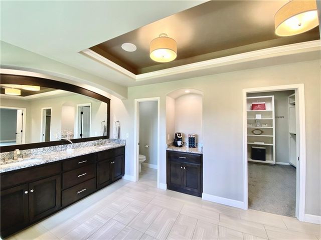 24205 W 111th Place, Olathe, KS 66061