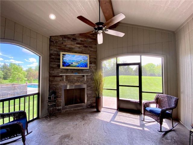 24205 W 111th Place, Olathe, KS 66061