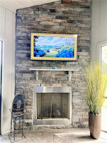 24205 W 111th Place, Olathe, KS 66061