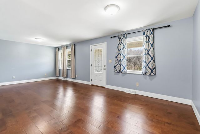 41 Valentine Branch Road, Cannon, KY 40923