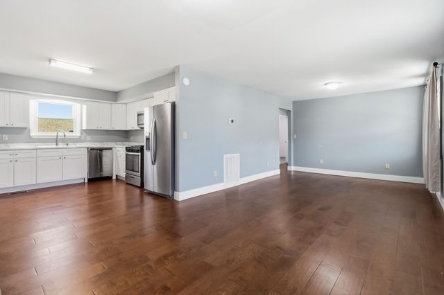 41 Valentine Branch Road, Cannon, KY 40923