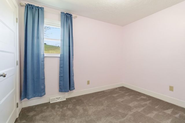 41 Valentine Branch Road, Cannon, KY 40923