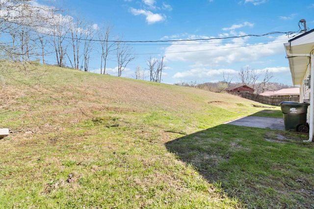 41 Valentine Branch Road, Cannon, KY 40923