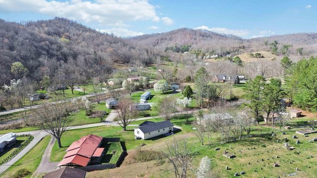 41 Valentine Branch Road, Cannon, KY 40923