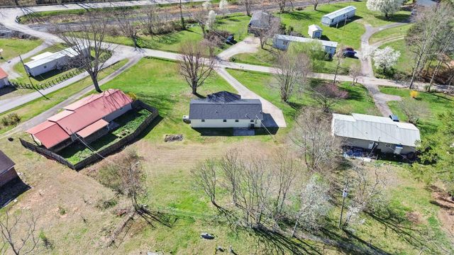 41 Valentine Branch Road, Cannon, KY 40923