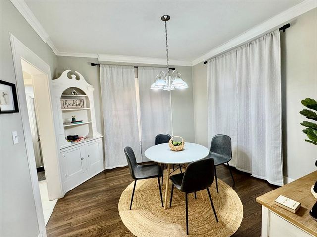 618 SE Miller Street, Lee's Summit, MO 64063