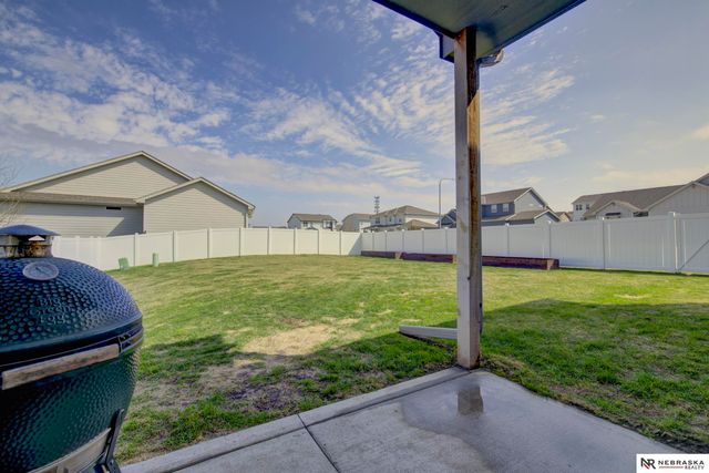 21356 H Street, Omaha, NE 68022