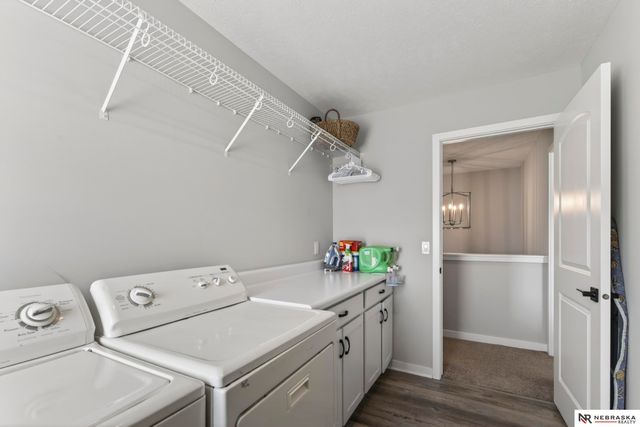 21356 H Street, Omaha, NE 68022