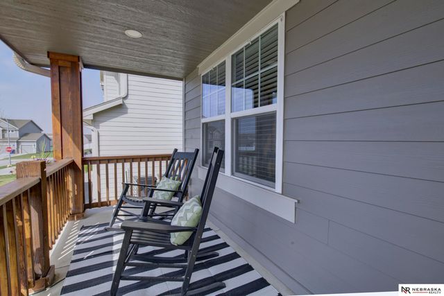 21356 H Street, Omaha, NE 68022