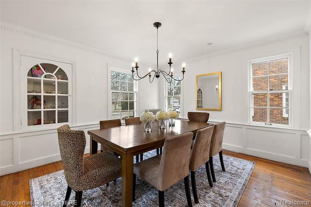 285 Mcmillan Road, Grosse Pointe Farms, MI 48236