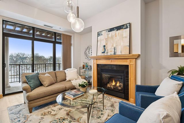 317 Groveland Avenue 712, Minneapolis, MN 55403