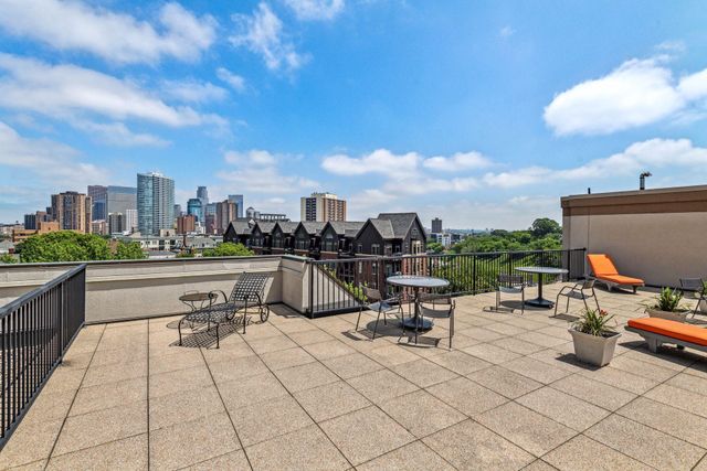 317 Groveland Avenue 712, Minneapolis, MN 55403