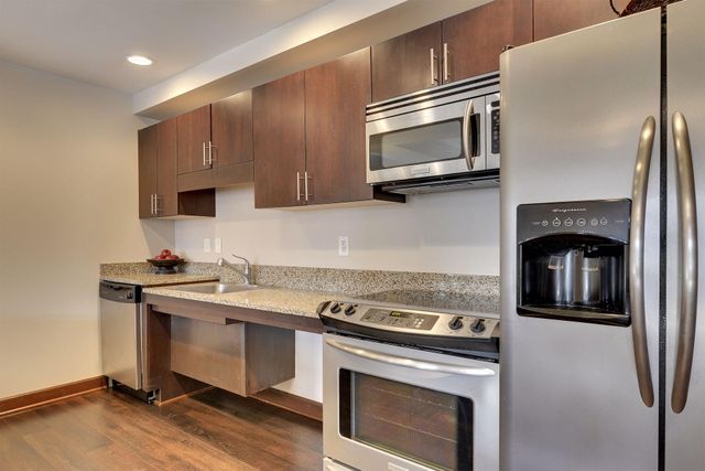 317 Groveland Avenue 712, Minneapolis, MN 55403