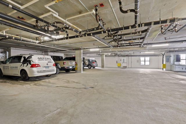 317 Groveland Avenue 712, Minneapolis, MN 55403