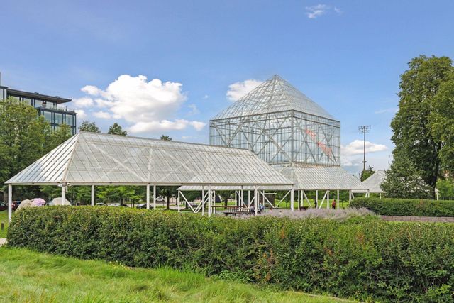 317 Groveland Avenue 712, Minneapolis, MN 55403