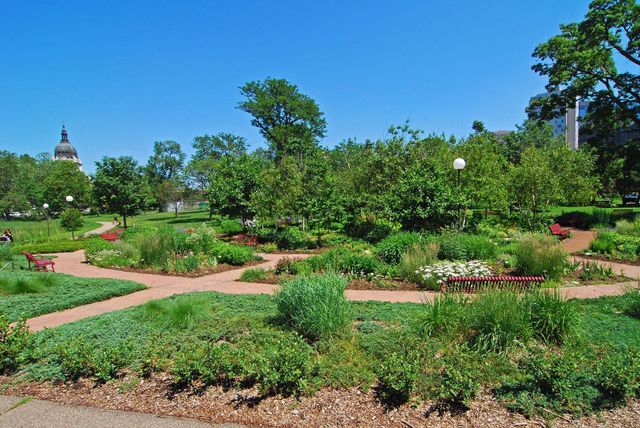 317 Groveland Avenue 712, Minneapolis, MN 55403