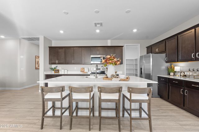 24047 W PUEBLO Avenue, Buckeye, AZ 85326