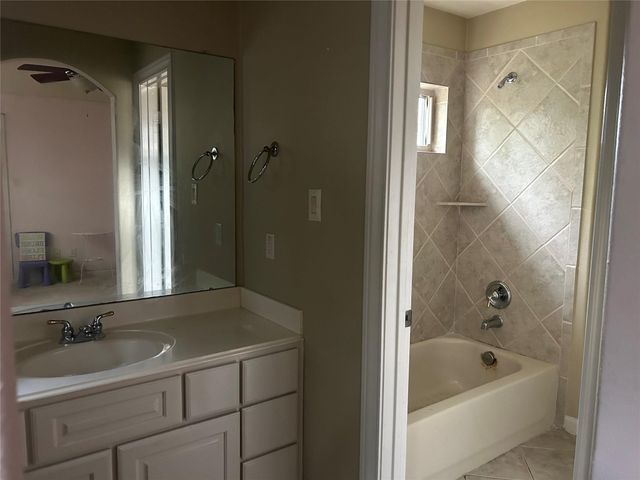 15514 Stone Gables Lane, Houston, TX 77044