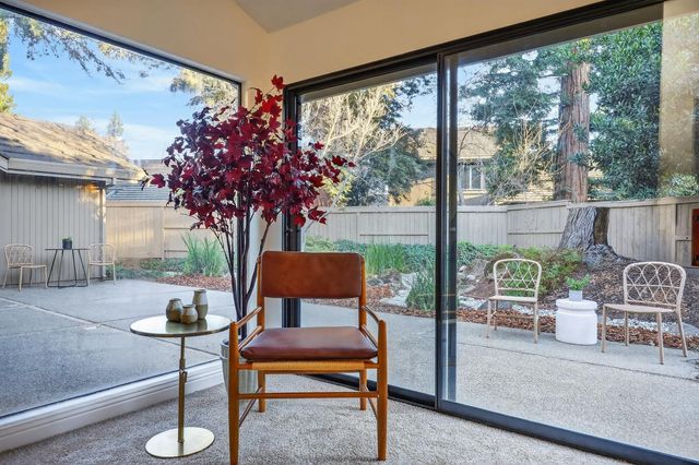 11474 Round House Ct, Gold River, CA 95670