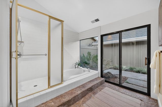 11474 Round House Ct, Gold River, CA 95670