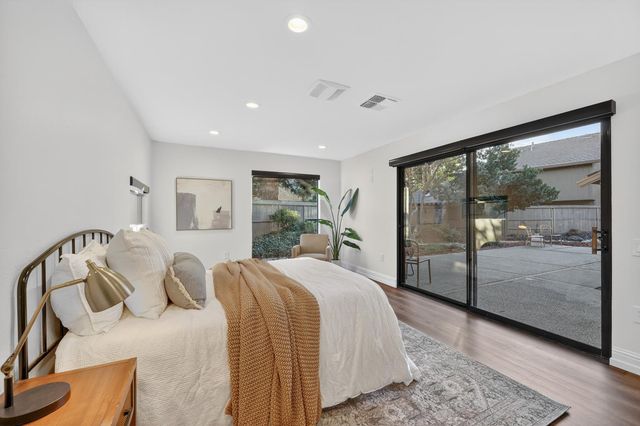 11474 Round House Ct, Gold River, CA 95670