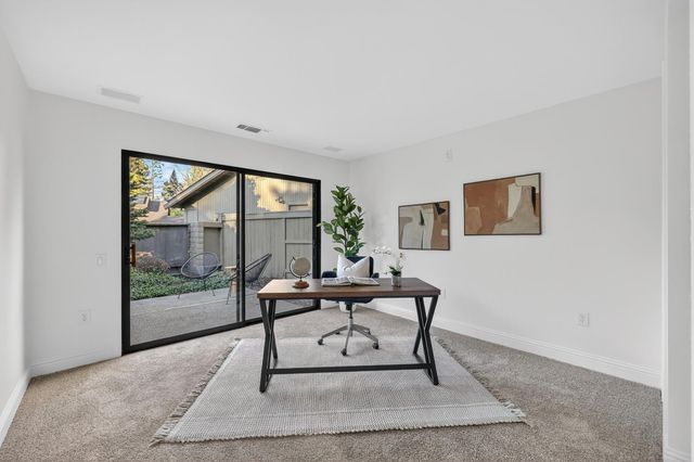 11474 Round House Ct, Gold River, CA 95670