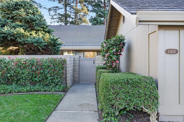 11474 Round House Ct, Gold River, CA 95670