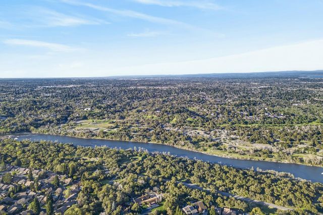 11474 Round House Ct, Gold River, CA 95670