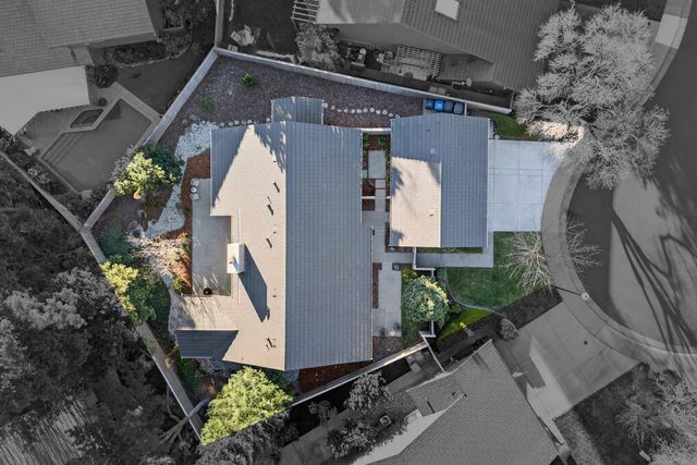 11474 Round House Ct, Gold River, CA 95670